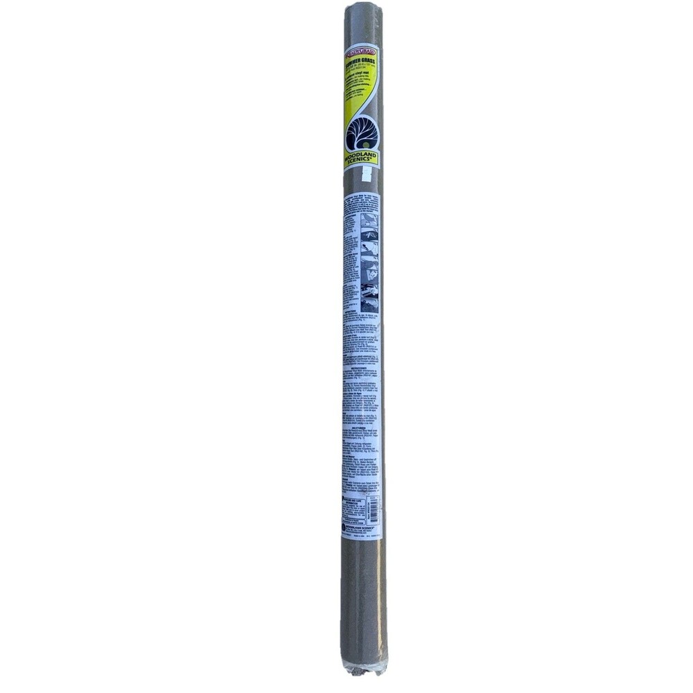 Woodlandโ Scenics RG5132 ReadyGrass Green Grass 33" x 50" Medium Roll/Mat